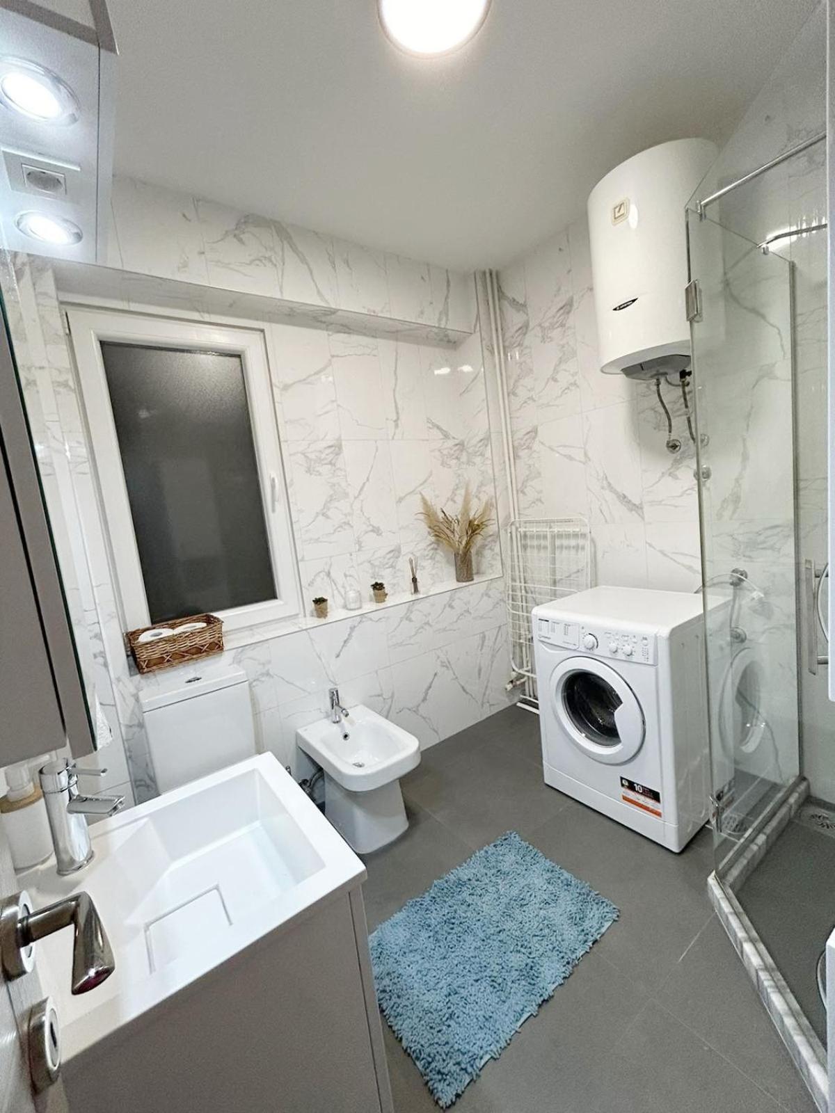 The Circle Apartment Skopje Extérieur photo